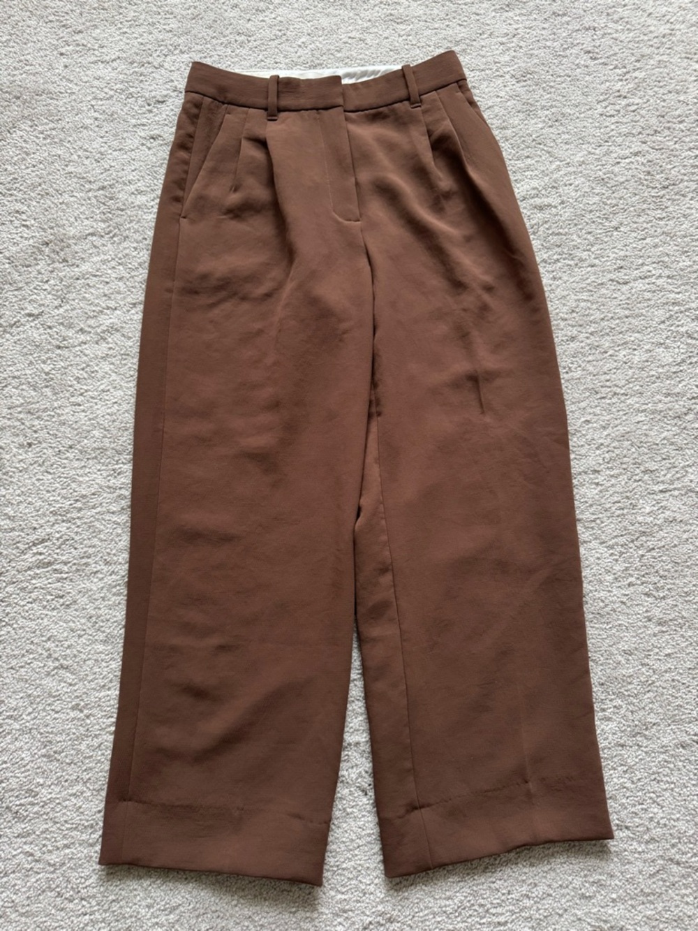 Aritzia effortless tailored pant